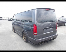 Toyota Hiace Van 2015