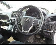 Toyota Voxy 2019