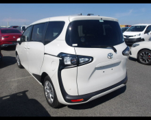 Toyota Sienta 2021