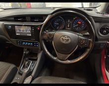 Toyota Auris 2015
