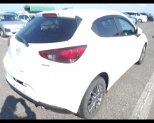 Mazda Mazda2 2020