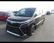 Toyota Voxy 2019