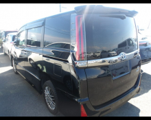Toyota Noah 2019