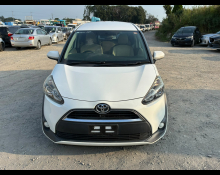 Toyota Sienta 2017