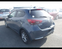 Mazda Mazda2 2021