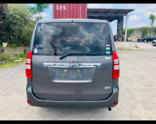 Toyota Noah 2013