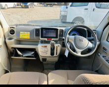 Nissan NV100 2020