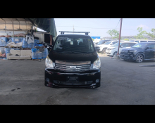 Toyota Noah 2014