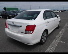 Toyota Corolla Axio 2012