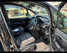Toyota Voxy 2017