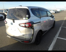 Toyota Sienta 2019