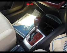 Toyota Corolla Axio 2014