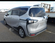 Toyota Sienta 2020