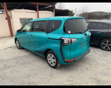 Toyota Sienta 2021