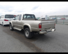 Toyota Hilux Sports Pickup 2003