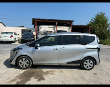 Toyota Sienta 2021