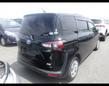 Toyota Sienta 2019