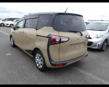 Toyota Sienta 2021