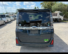 Toyota Voxy 2016