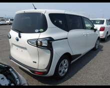 Toyota Sienta 2019