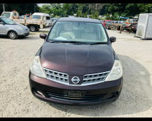 Nissan Tiida 2012