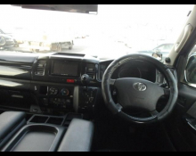 Toyota Hiace Van 2010