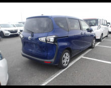 Toyota Sienta 2021