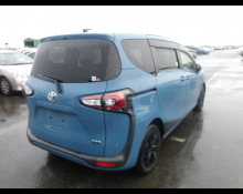 Toyota Sienta 2021