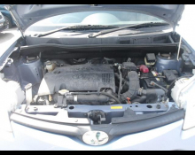 Toyota Sienta 2012