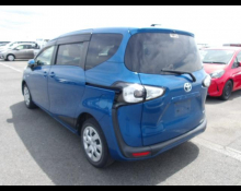 Toyota Sienta 2018