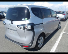 Toyota Sienta 2019