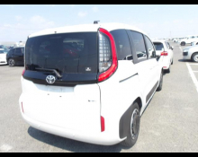 Toyota Sienta 2024