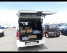 Toyota Hiace Van 2014