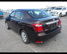 Toyota Corolla Axio 2015