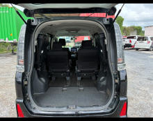Toyota Voxy 2015