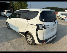 Toyota Sienta 2017