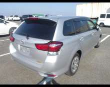 Toyota Corolla Fielder 2018