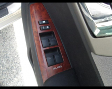 Toyota Corolla Axio 2012