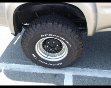 Toyota Hilux Sports Pickup 2003