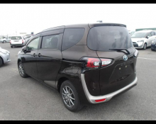 Toyota Sienta 2018
