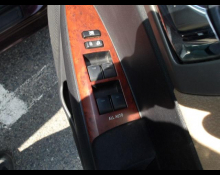 Toyota Corolla Axio 2012