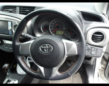 Toyota Vitz 2011