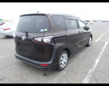 Toyota Sienta 2019