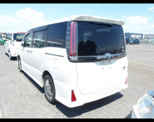 Toyota Noah 2018
