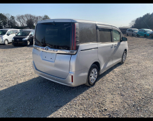 Toyota Noah 2020