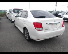 Toyota Corolla Axio 2013