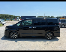 Toyota Voxy 2017