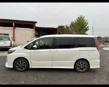 Toyota Noah 2017