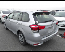 Toyota Corolla Fielder 2018
