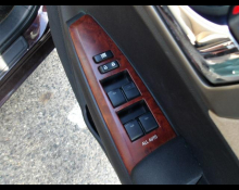 Toyota Corolla Axio 2012